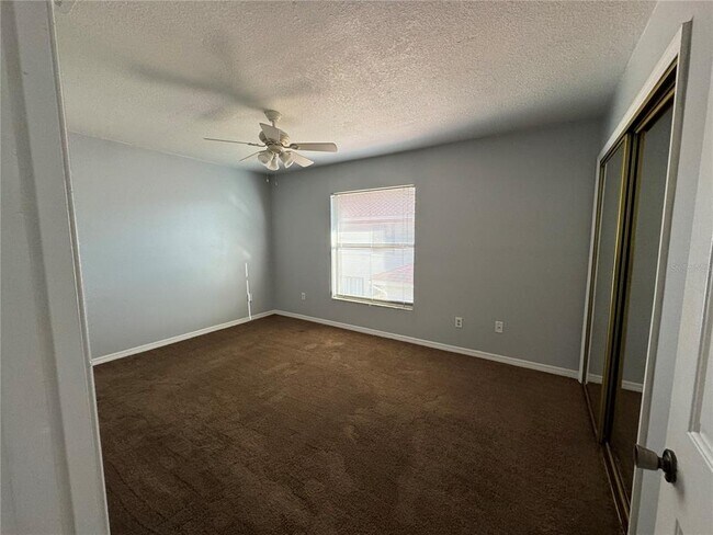 Building Photo - 6290 Arlington Ct