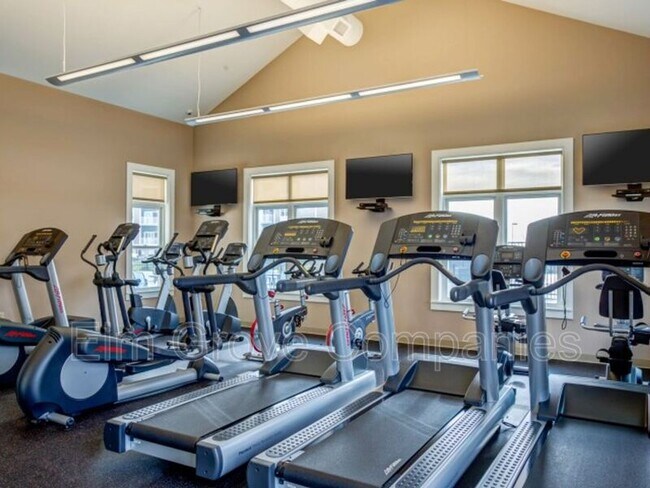 Building Photo - 191 Beach Rd