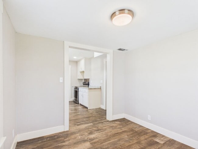 Building Photo - Bright & Spacious 2-Bedroom Home with Large Living Area, Big Kitchen & Expansive Backyard