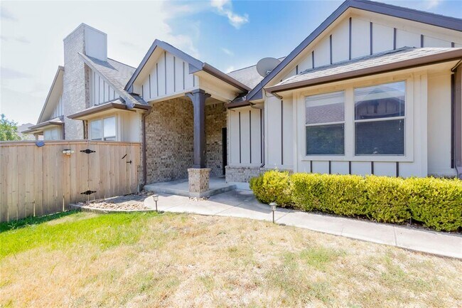 Building Photo - 19421 Brent Knoll Dr