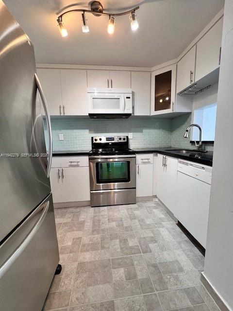 Building Photo - 498 NW 165th St