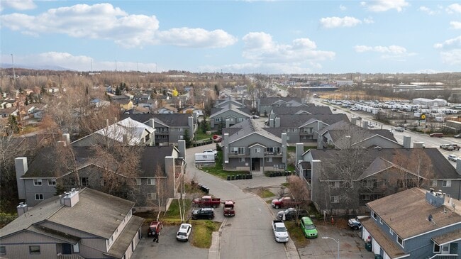 Building Photo - 9905 William Jones Cir