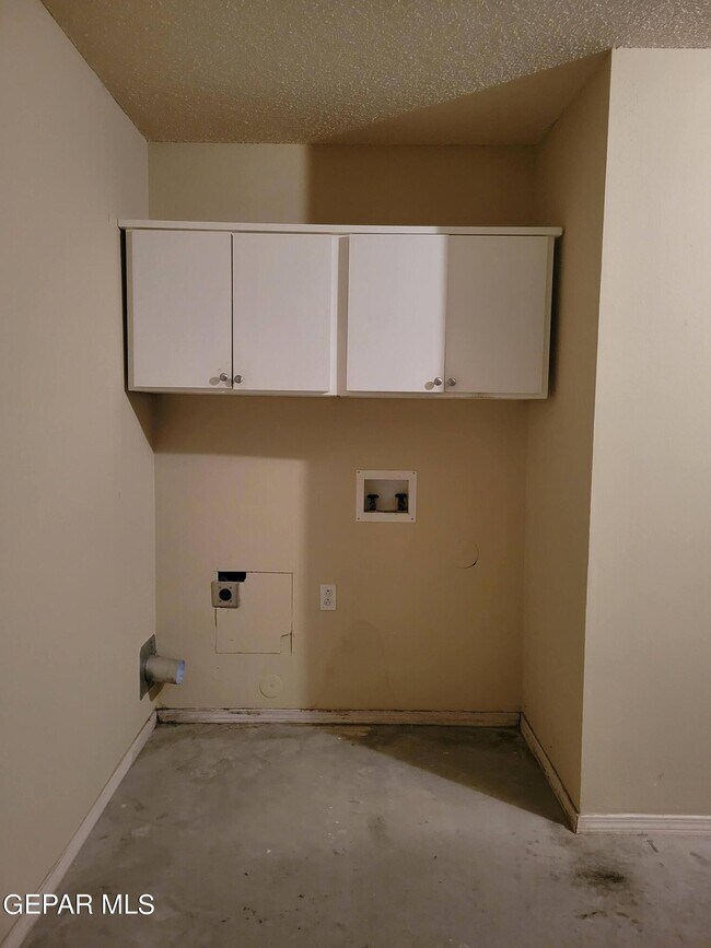 Building Photo - 14267 Pacific Point Dr