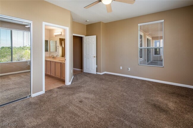 Building Photo - 10248 Santo Nina Ct