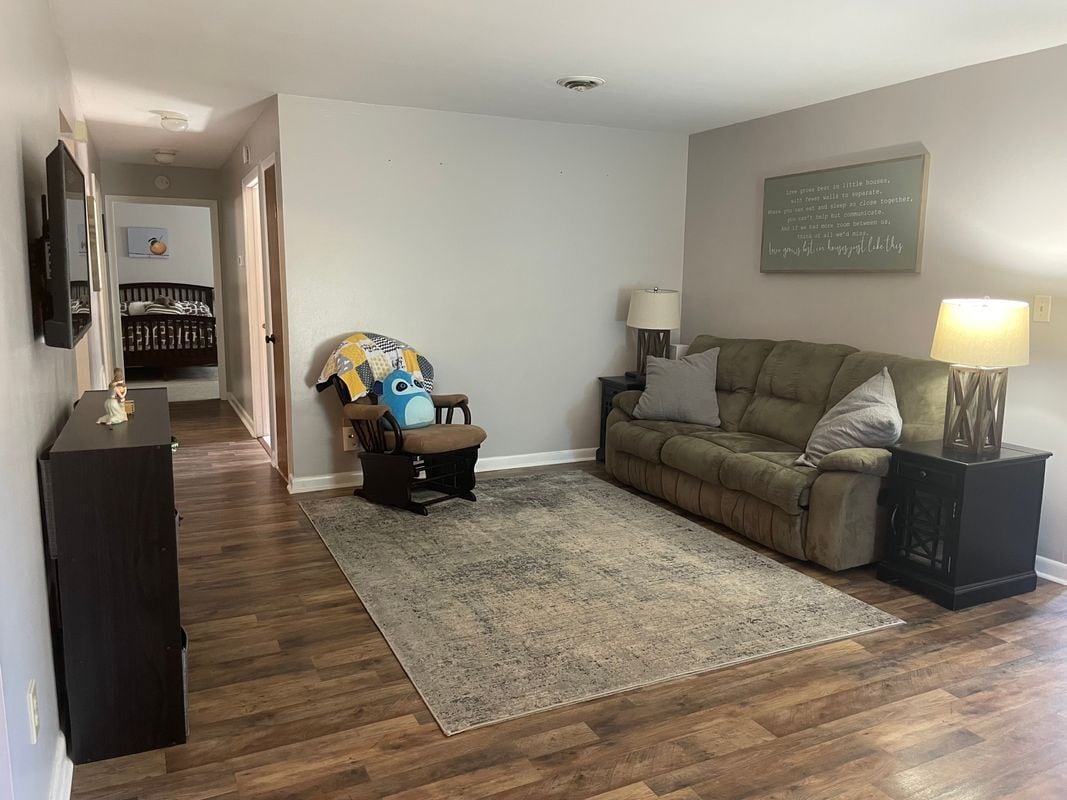 Building Photo - 405 Cambridge Manor Dr