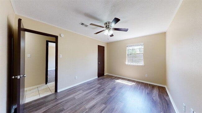 Building Photo - 4130 Willow Oak St