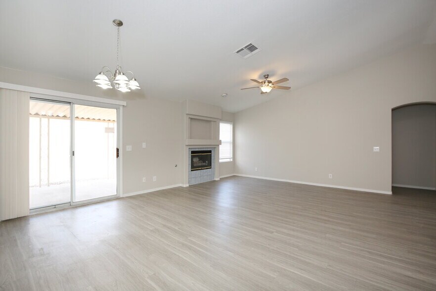 Building Photo - 430 Don Pedro Cir