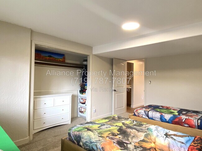 Building Photo - 2168 Wildwood Dr