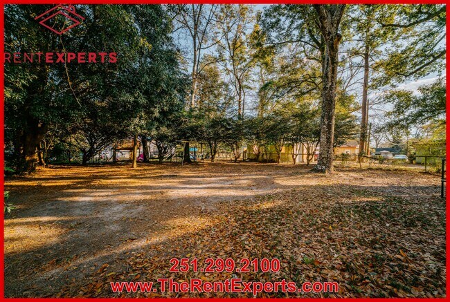 Building Photo - 1377 W Riviera Dr