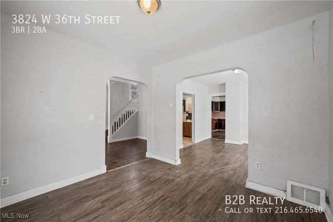 Building Photo - 3824 W 36th St