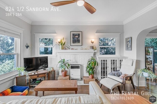 Building Photo - 824 1/2 Sanborn Ave.-