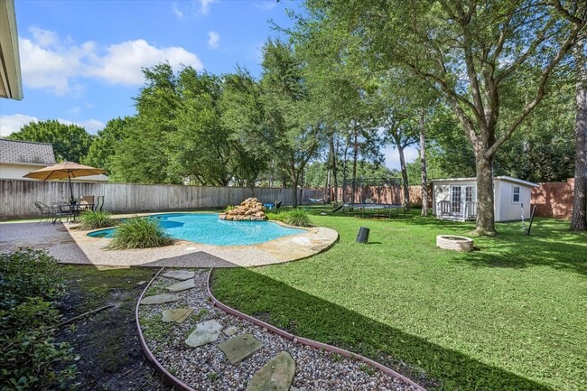 Building Photo - 3047 Bonnebridge Way Blvd