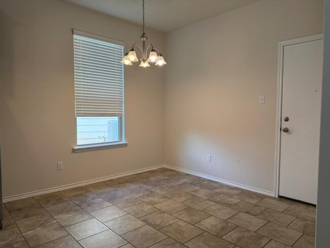 Building Photo - 2601 Chandler Creek Blvd