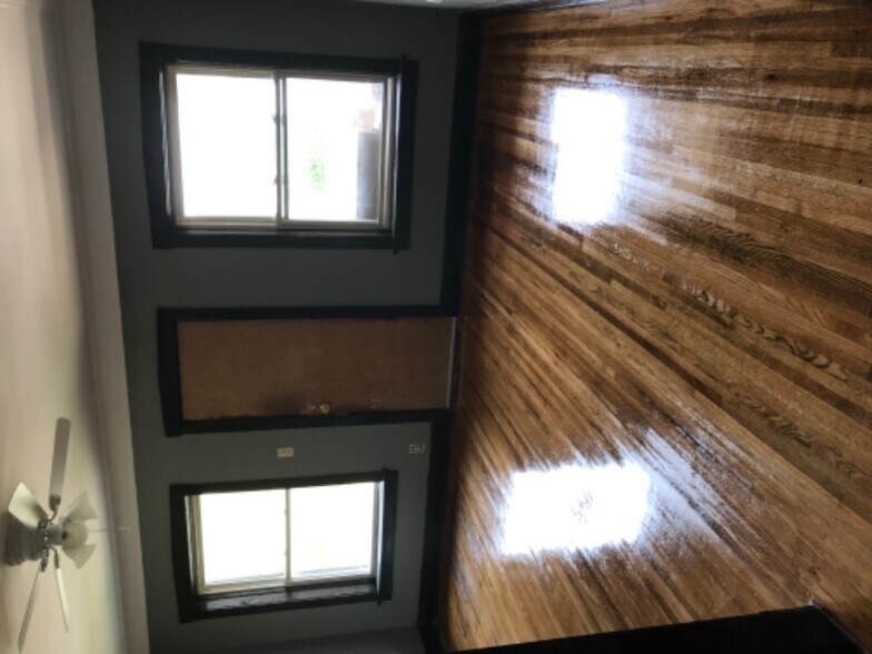 Building Photo - 7116 S Harvard Ave