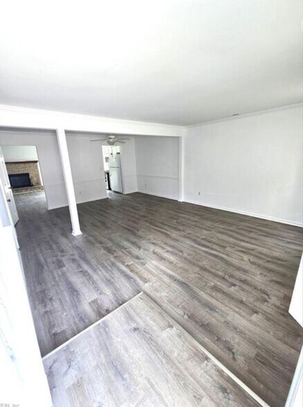 Building Photo - 691 Biltmore Dr