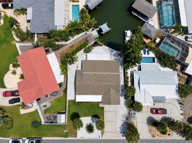 Building Photo - 6513 Abaco Dr