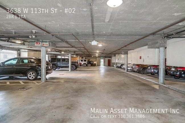 Building Photo - 3638 W 113th St (B)