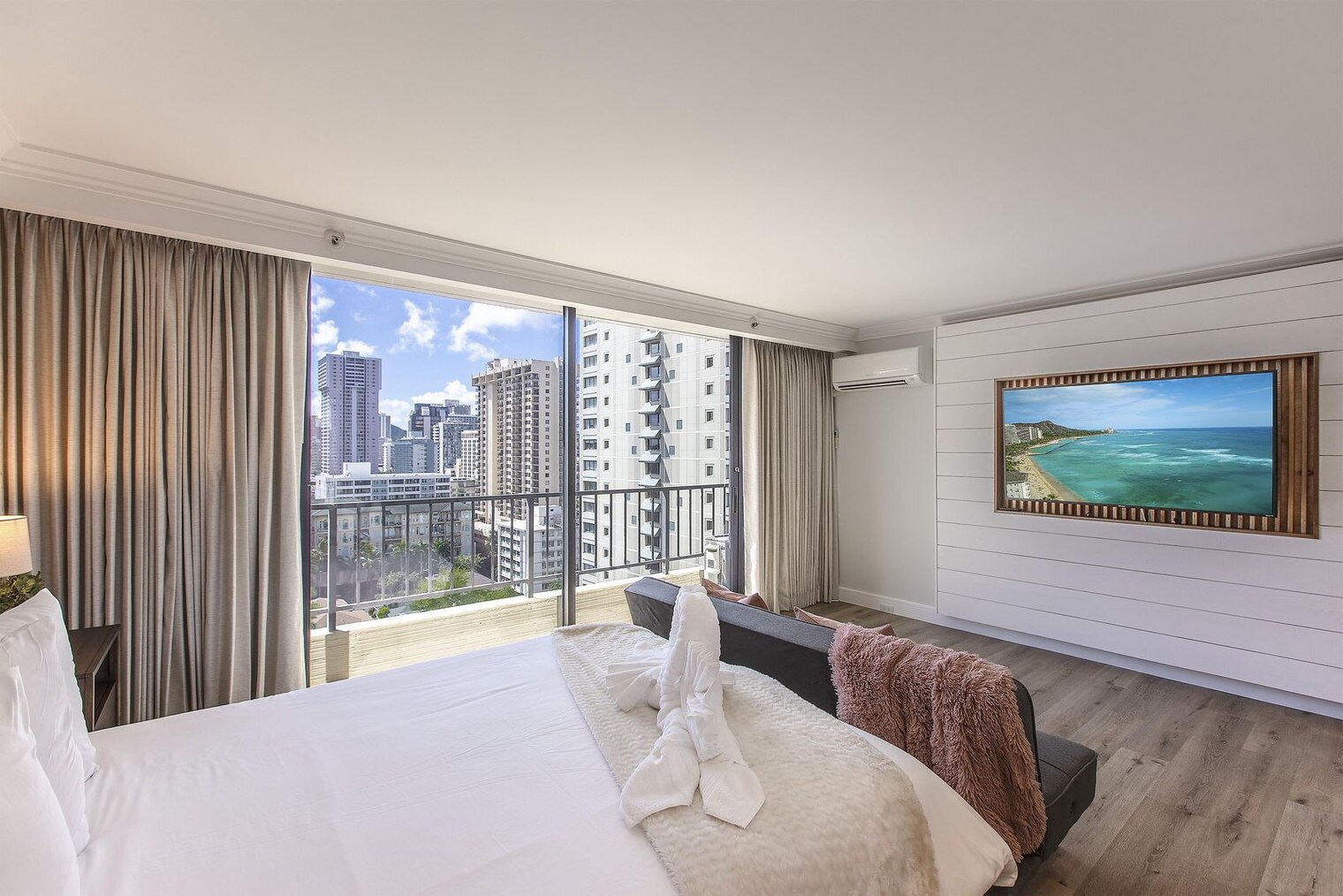 Building Photo - 440 ?Olohana St