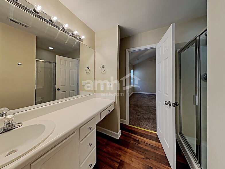 Building Photo - 809 Old Ash Ct