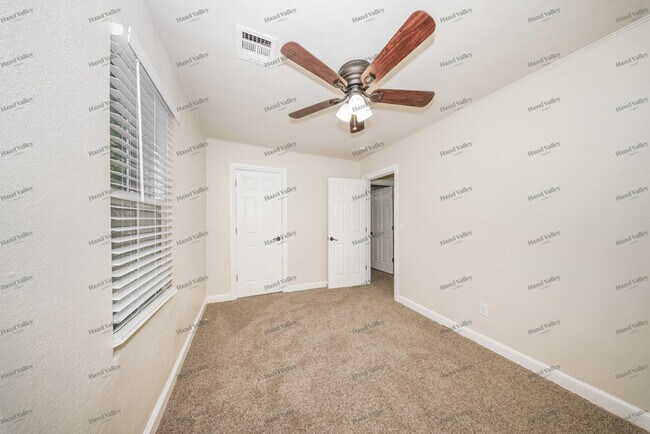 Building Photo - 2341 NW 33rd St