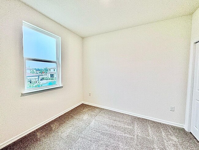 Building Photo - New Townhome for Rent