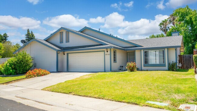 Building Photo - 5710 Fox Creek Dr
