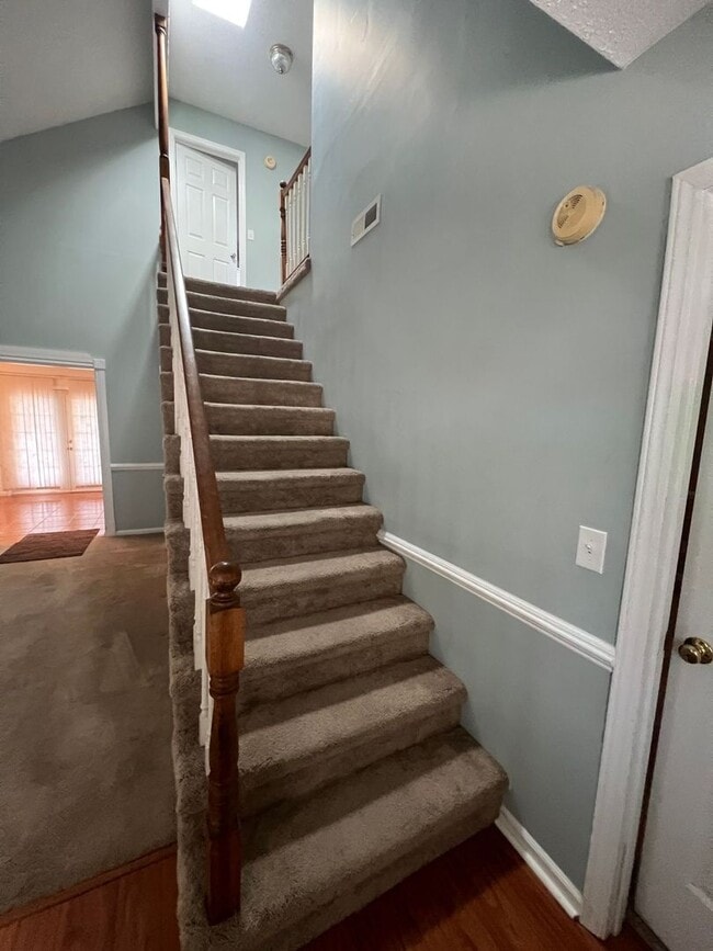 Building Photo - Bent Oaks Estates, 3 BD, 2.5 BA