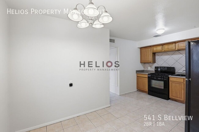 Building Photo - 541 S Bellview-