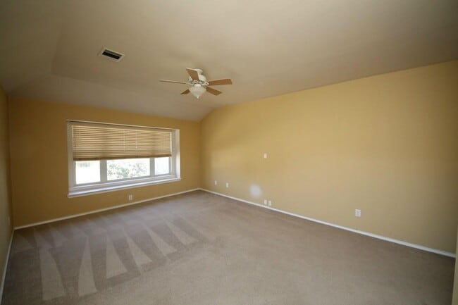 Building Photo - 2408 Cranberry Cove