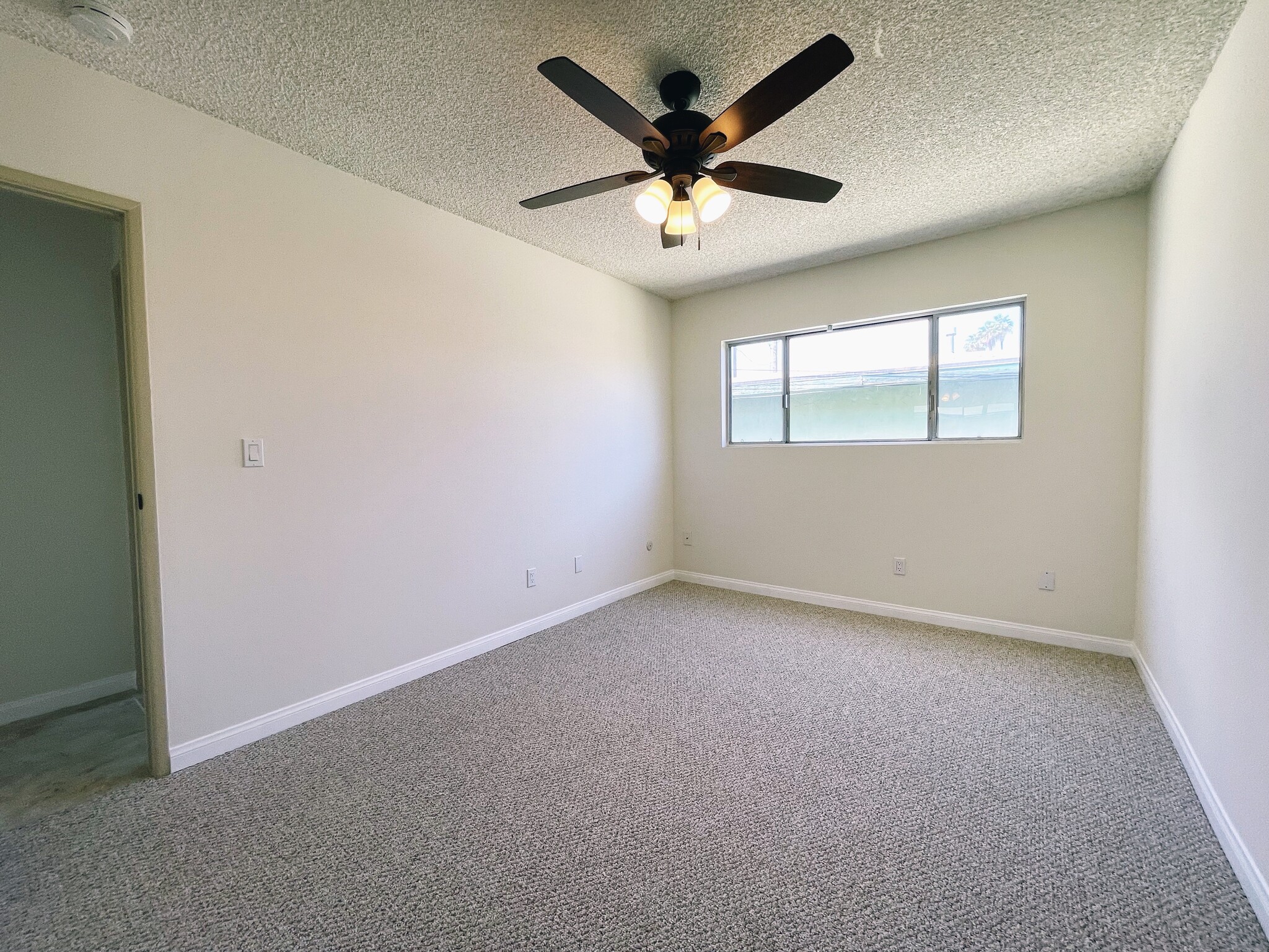 Building Photo - 3966 Cleveland Ave