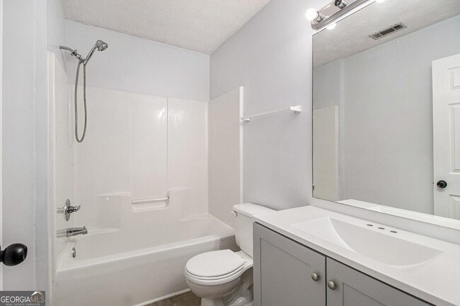 Building Photo - 703 Guide Post Ln