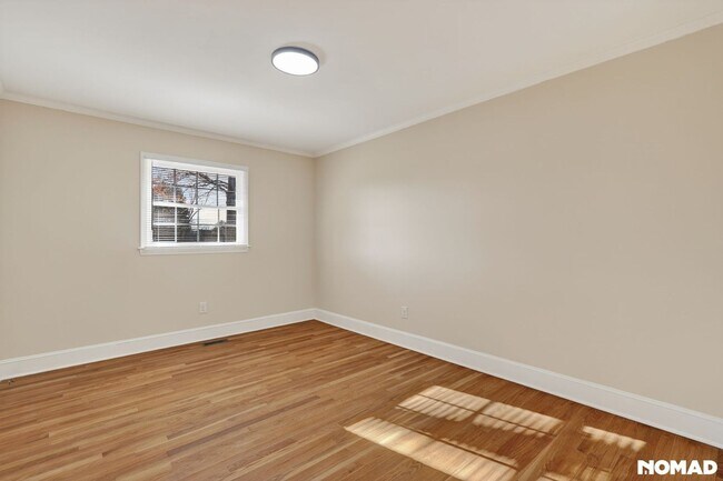 Building Photo - Spacious 4BR House in Mooresville