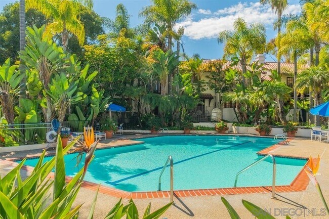 Building Photo - 8642 Villa La Jolla Dr