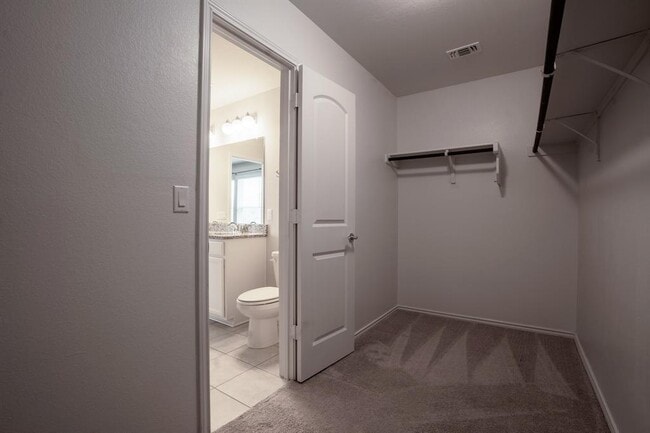 Building Photo - 10509 Abana Way