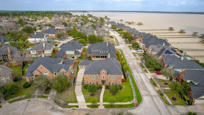 Building Photo - 13811 Sugar Dock Ct