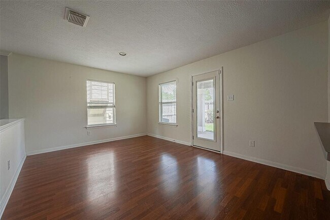 Building Photo - 18110 Shallow Leaf Ln