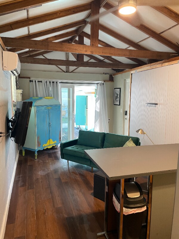 Building Photo - 4435 W Iowa Ave