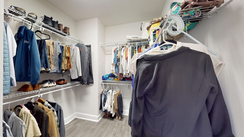 Building Photo - 11473 Surfline Ct