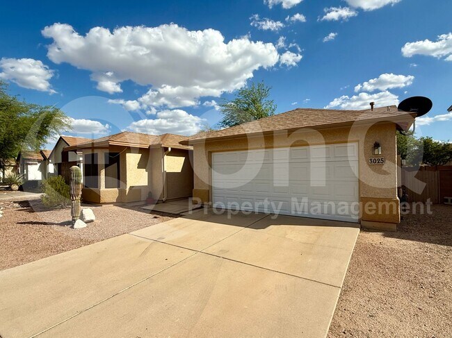 Building Photo - 3025 W Country Ranch Dr