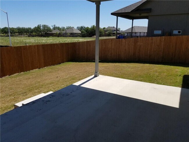 Building Photo - 1448 Brooks Way