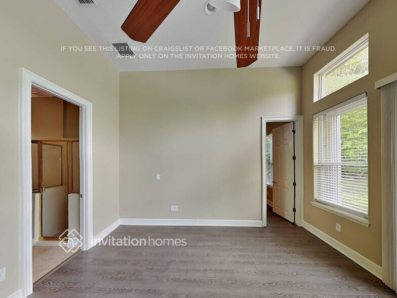 Building Photo - 2324 Lielasus Dr