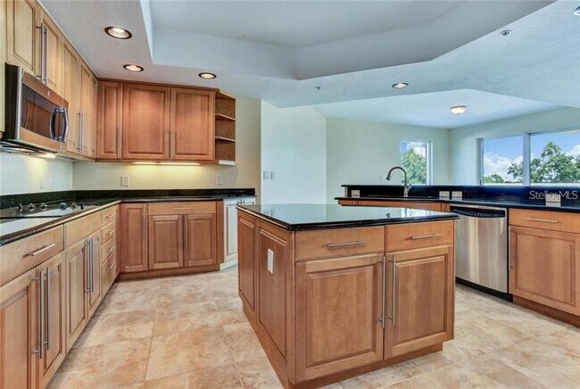 Building Photo - 3507 Bayshore Blvd