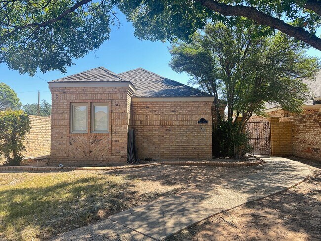 Primary Photo - 4418 Norwood St