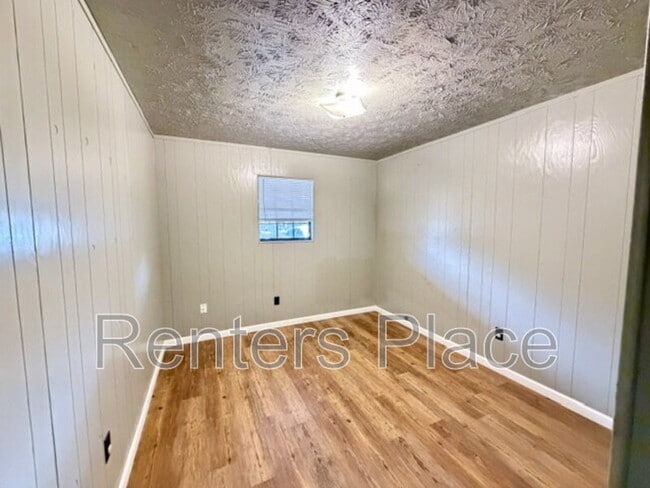 Building Photo - 812 S Adair St
