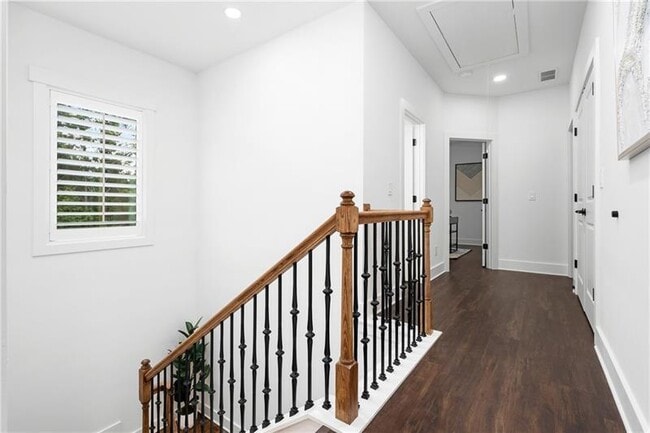 Building Photo - 173 Brush Creek Ct