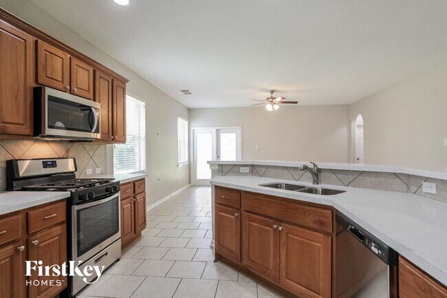 Building Photo - 13203 Redhead Ct