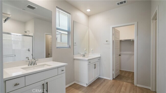 Building Photo - 13925 Mesa View Dr