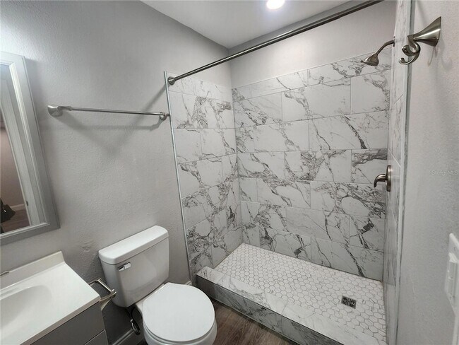 Building Photo - 2632 Hidden Lake Dr N