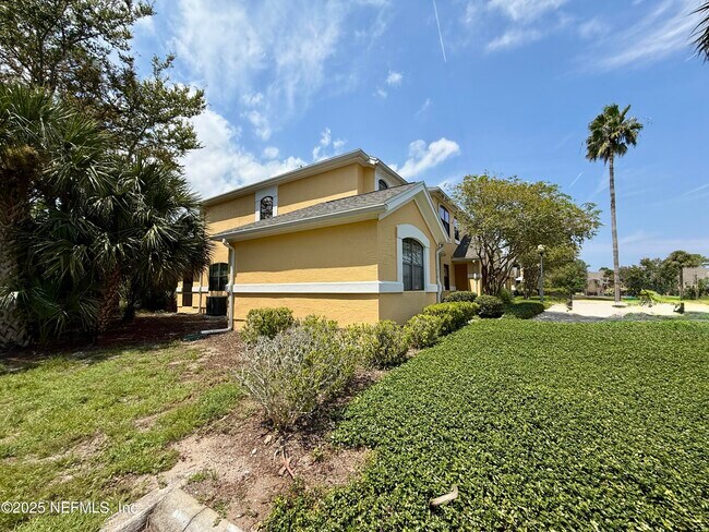 Building Photo - 1911 Vista Cove Rd