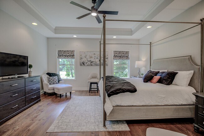 Building Photo - Fully Furnished, Short Term Rental, 1 Mont...